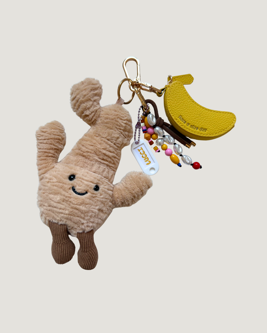 GINGERY BANANA BUDDY charm