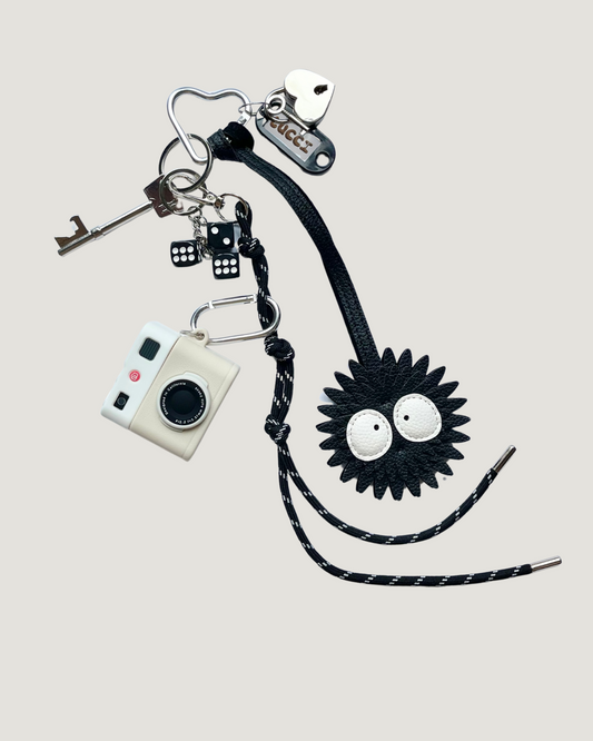 DUSTY GAMBLE charm (+ Airpods case)